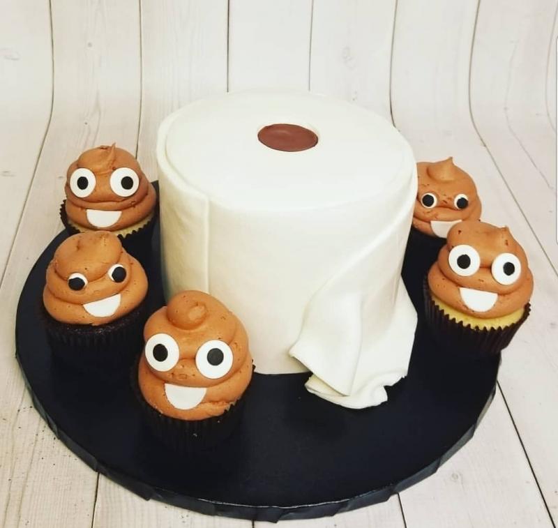 ToiletPaper cake